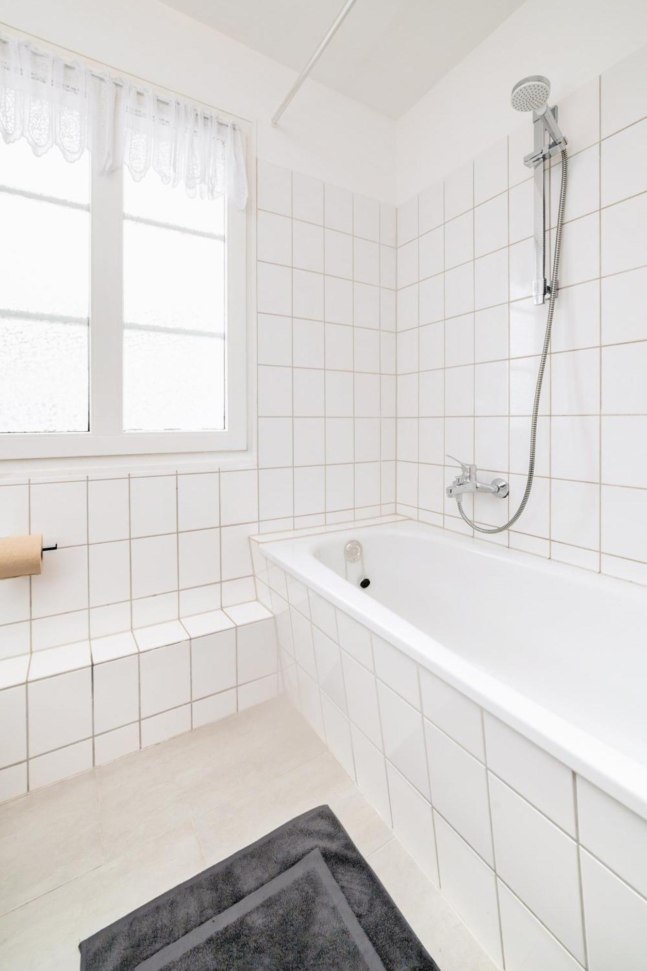 Smart Home - Wuppertal - Perfect For 6 Guests - Central - Netflix - Schwebebahn - Free Parking Zone エクステリア 写真